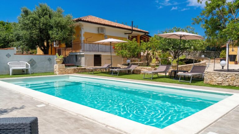 Villa Elara