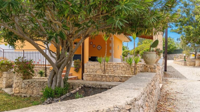 Villa Elara