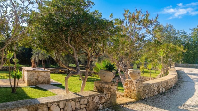 Villa Elara