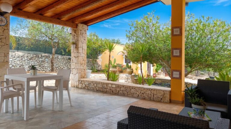 Villa Elara
